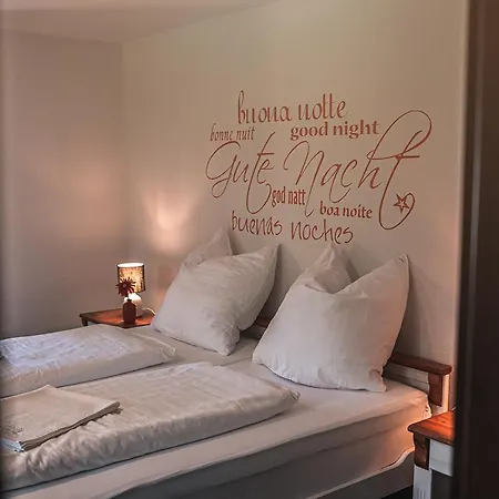 Kronenburger Alm 호텔 크로넨버그