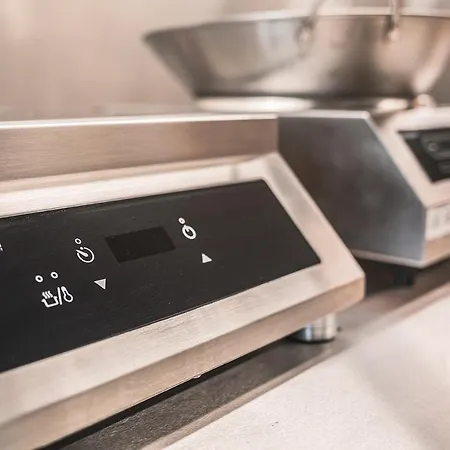 Kronenburger Alm Отель *