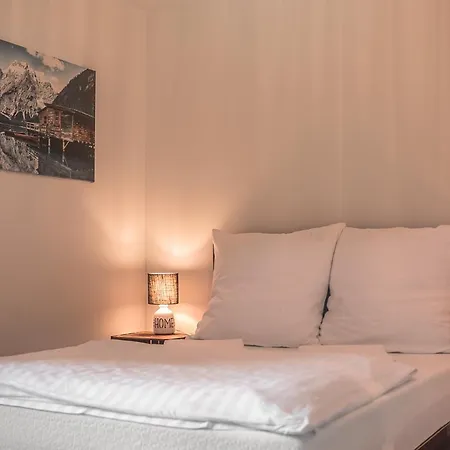 Kronenburger Alm Отель