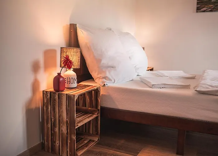 Kronenburger Alm מלון Dahlem (Euskirchen)